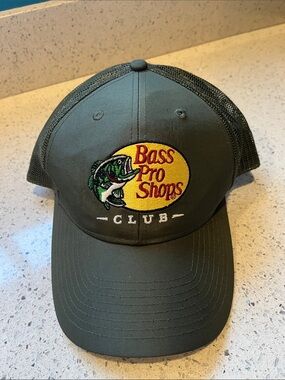 Bass Pro Shops Club Trucker Hat snap back. Small (women or youth size)